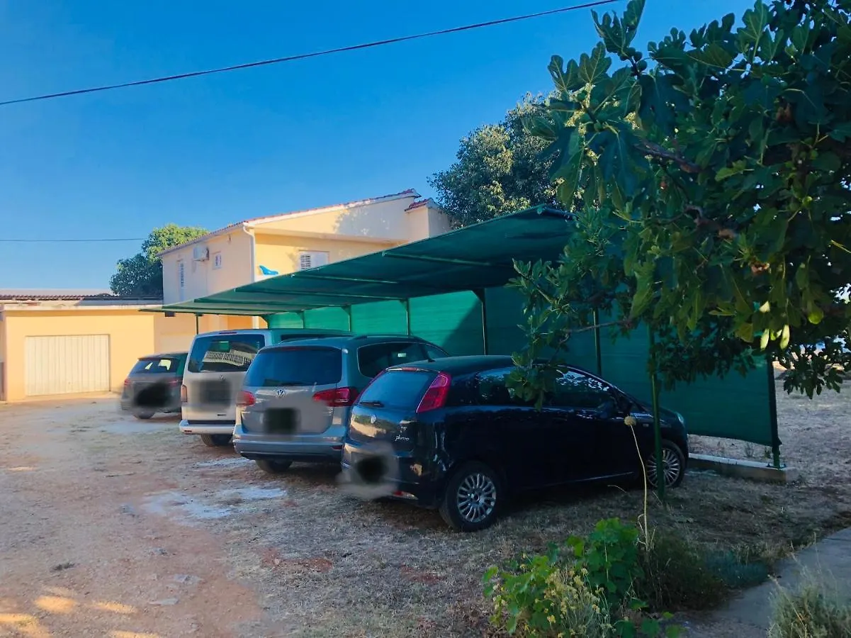 Apartmani Veronika Sukošan 0*,